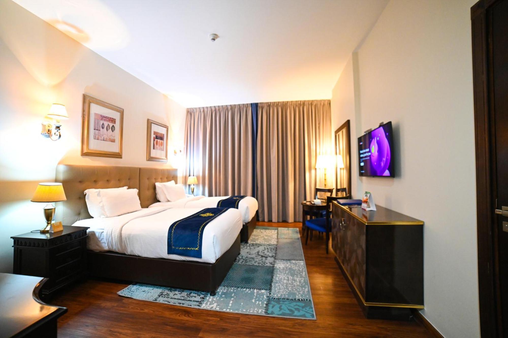 Seven Seas Hotel Дубай Экстерьер фото
